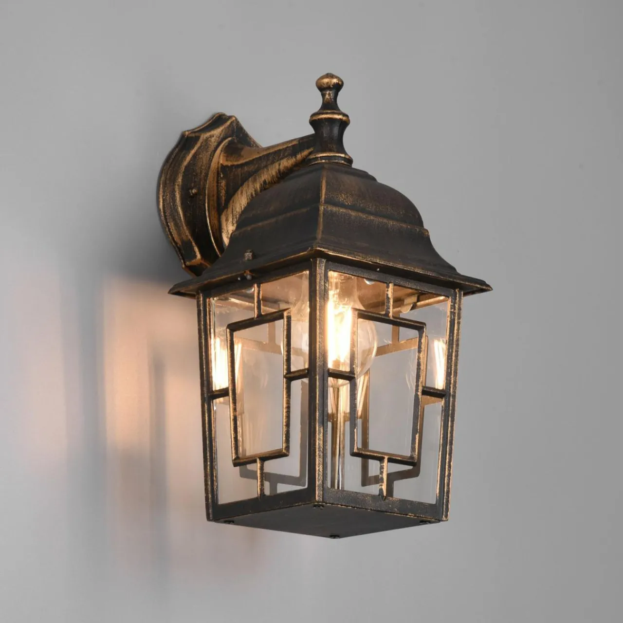 applique_dextrieur_volturno_douille_en_bas_couleur_rouille_antique_3.webp Trio Lighting Applique d'extérieur Volturno, douille en bas, couleur rouille antique^ Luminaires De Terrasse