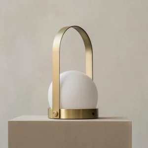 Audo Copenhagen Audo Carrie lampe déco LED rechargeable, laiton^ Lampes Décoratives