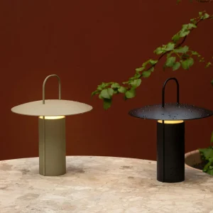 Audo Copenhagen Audo Ray lampe table LED, portable, vert poussière^ Lampes Décoratives