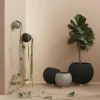 AYTM pot de fleurs Globe, Ø 43 cm, noir, aluminium, acier^ Meubles & Aménagements