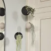 AYTM pot de fleurs Globe, suspendu, Ø 21 cm, noir, aluminium^ Meubles & Aménagements