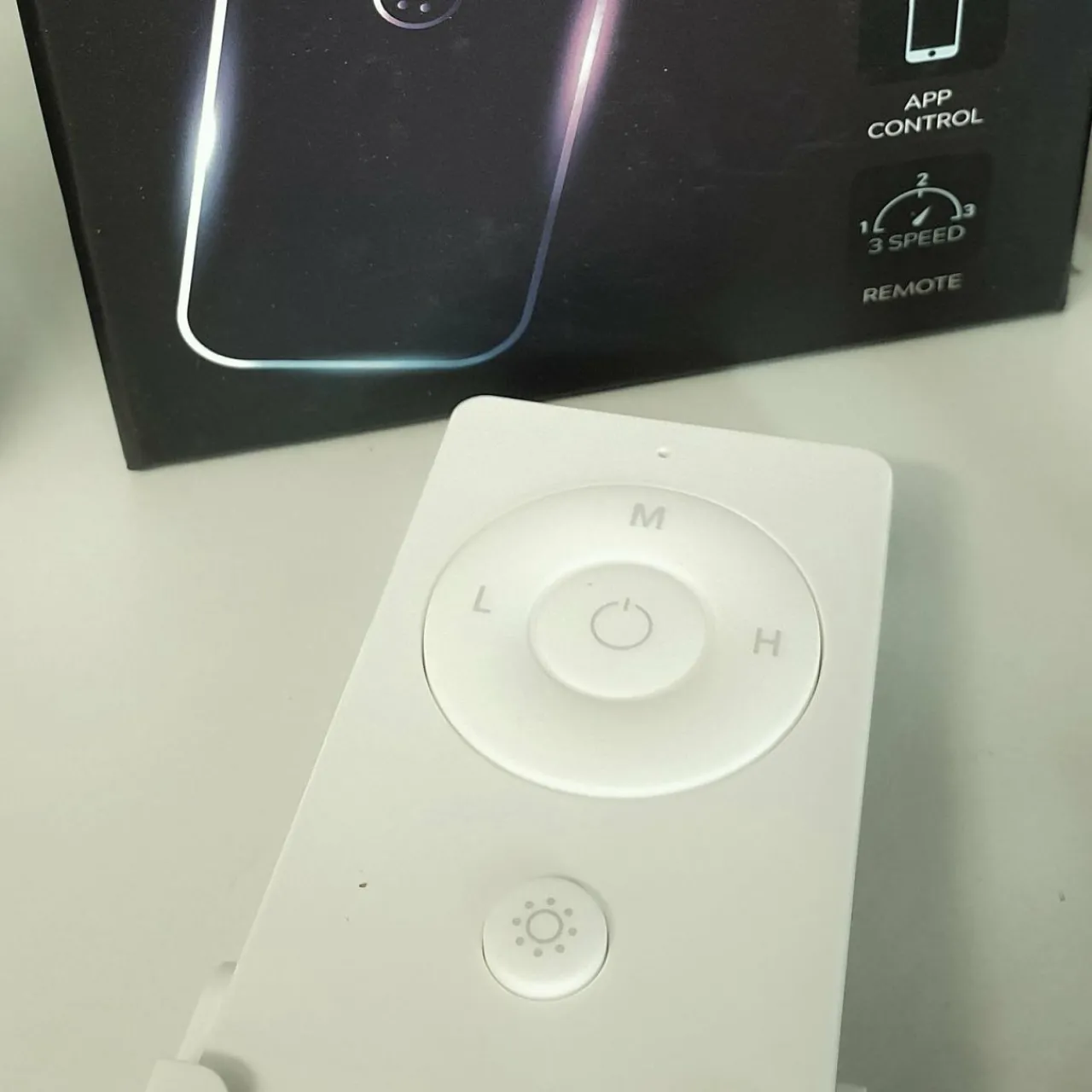 beacon_tlcommande_wifi_lucci_connect_pour_ventilateurs_4.webp Beacon Lighting Beacon Télécommande WiFi Lucci Connect pour ventilateurs^ Ventilateurs