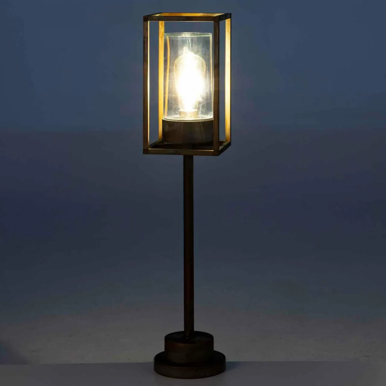 borne_lumineuse_cubic__laiton_ancientransp_0.webp Moretti Luce Borne lumineuse Cubic³ 3370 laiton ancien/transp.^ Bornes Éclairage Extérieur