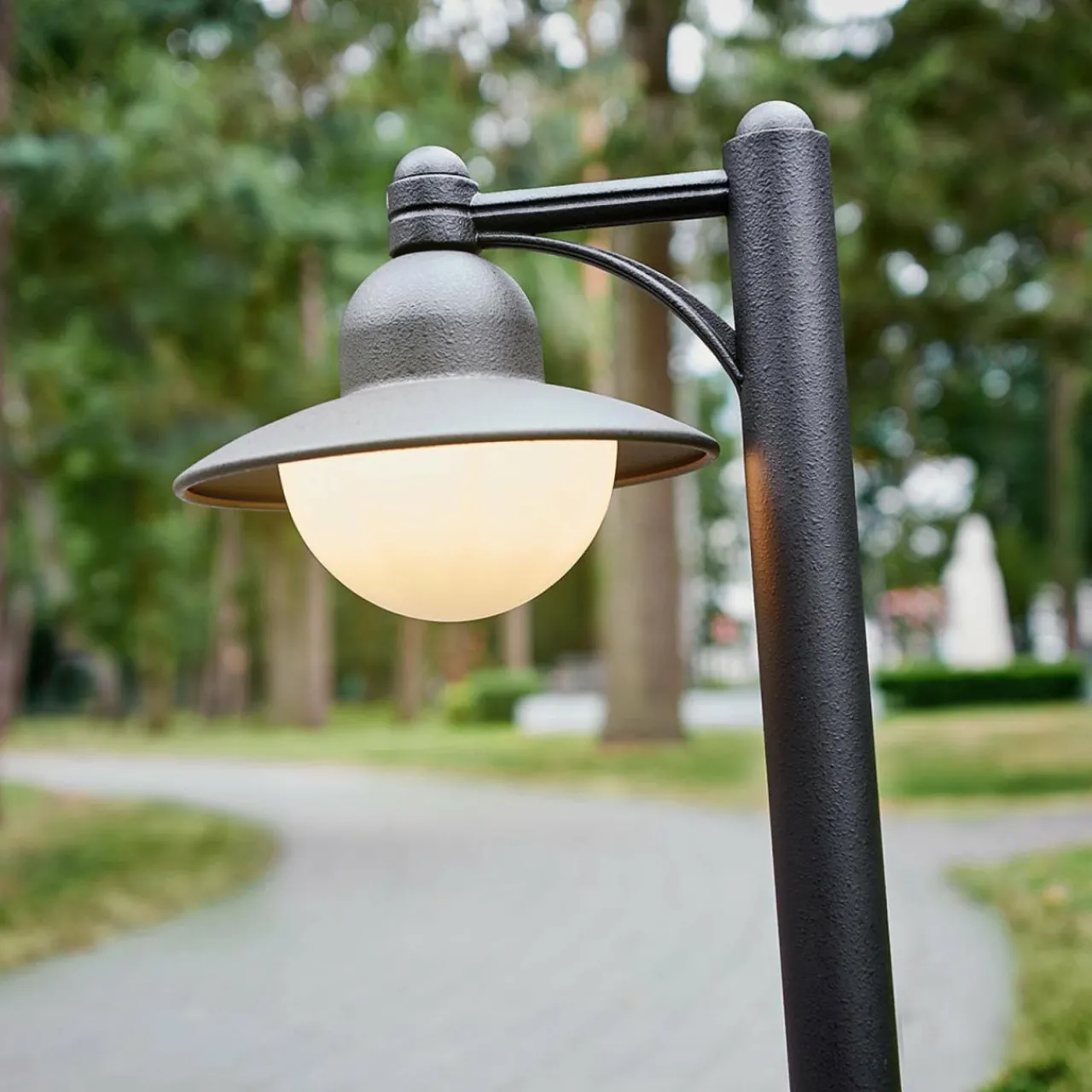 en_noir__borne_lumineuse_yarai_0.webp Albert Leuchten En noir - Borne lumineuse Yarai^ Bornes Éclairage Extérieur