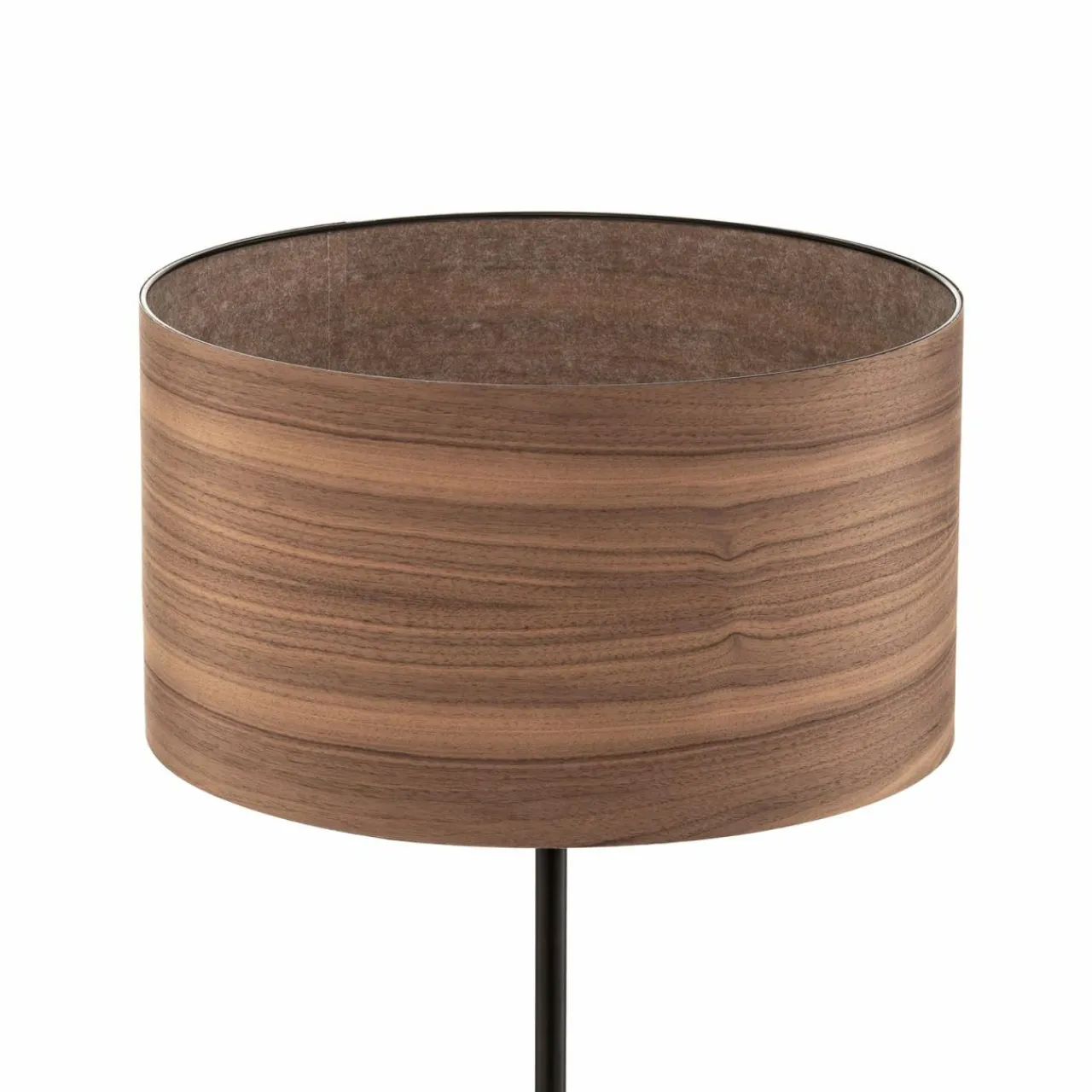 envostar_veneer_lampe_sur_pied_noyer_2.webp Envostar Veneer lampe sur pied noyer^ Luminaires Durables