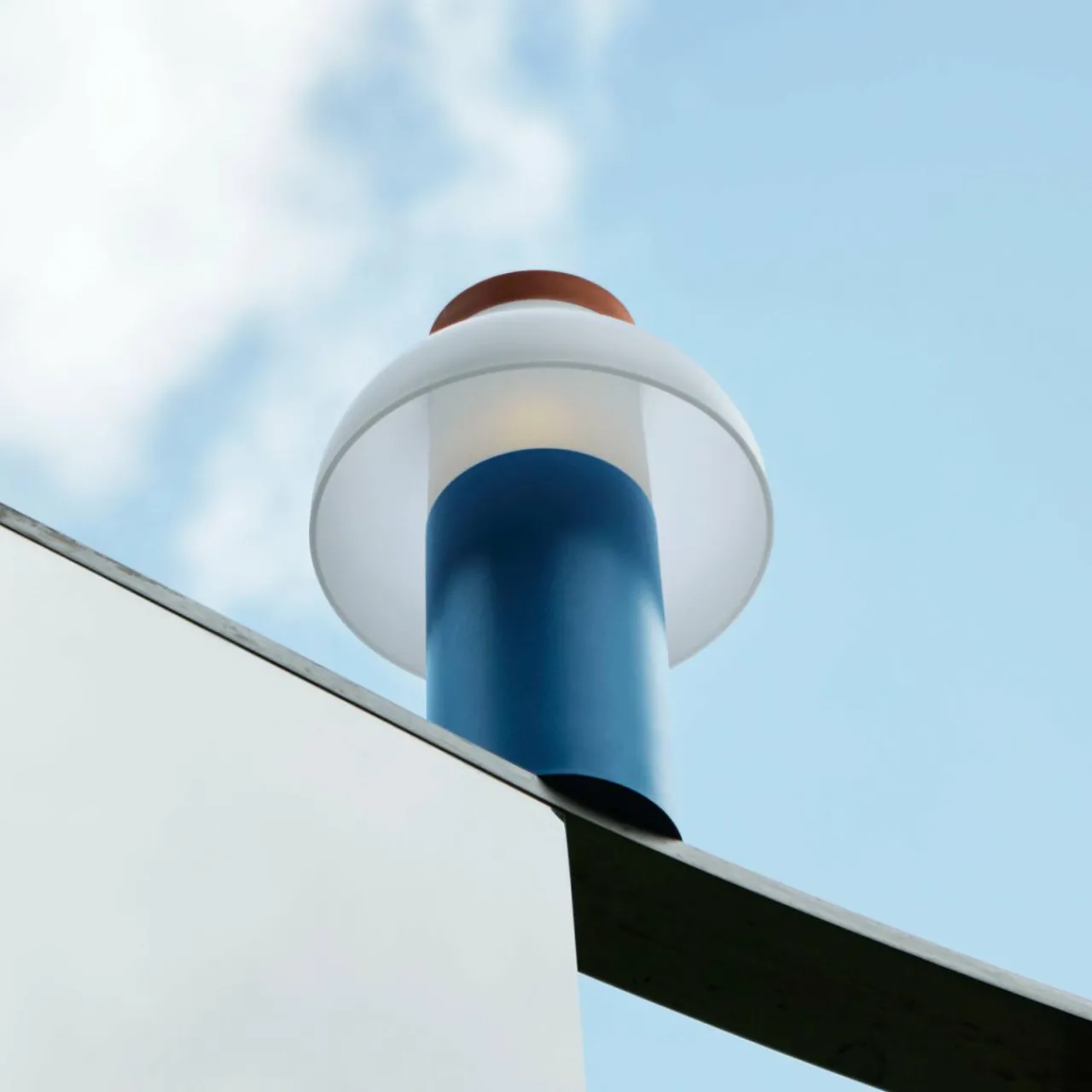 HAY PC Portable lampe de table LED Batterie, bleu ciel^ Lampes Décoratives
