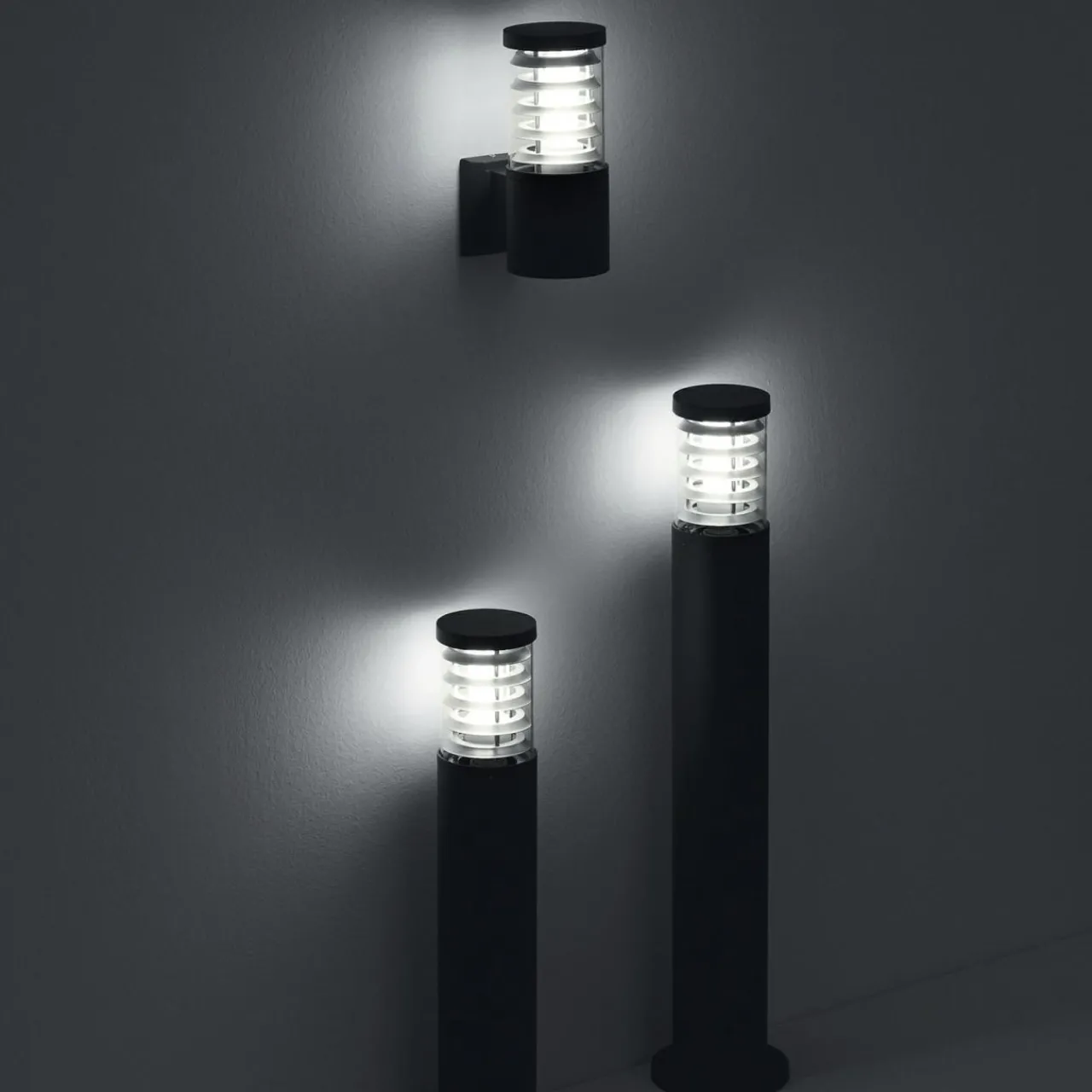 ideal_lux_applique_dextrieur_tronco_anthracite_aluminium_hauteur__cm_1.webp Ideallux Ideal Lux applique d'extérieur Tronco anthracite, aluminium, hauteur 25 cm^ Appliques Murales Extérieures