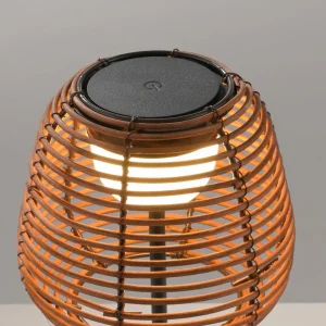 JUST LIGHT. Lampe à poser LED rechargeable Askia, rotin, IP54 Touchdim^ Lampes Décoratives