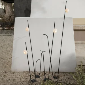 Karman Pois lampadaire piquet IP65 3 000 K 158 cm^ Projecteurs D'Extérieur