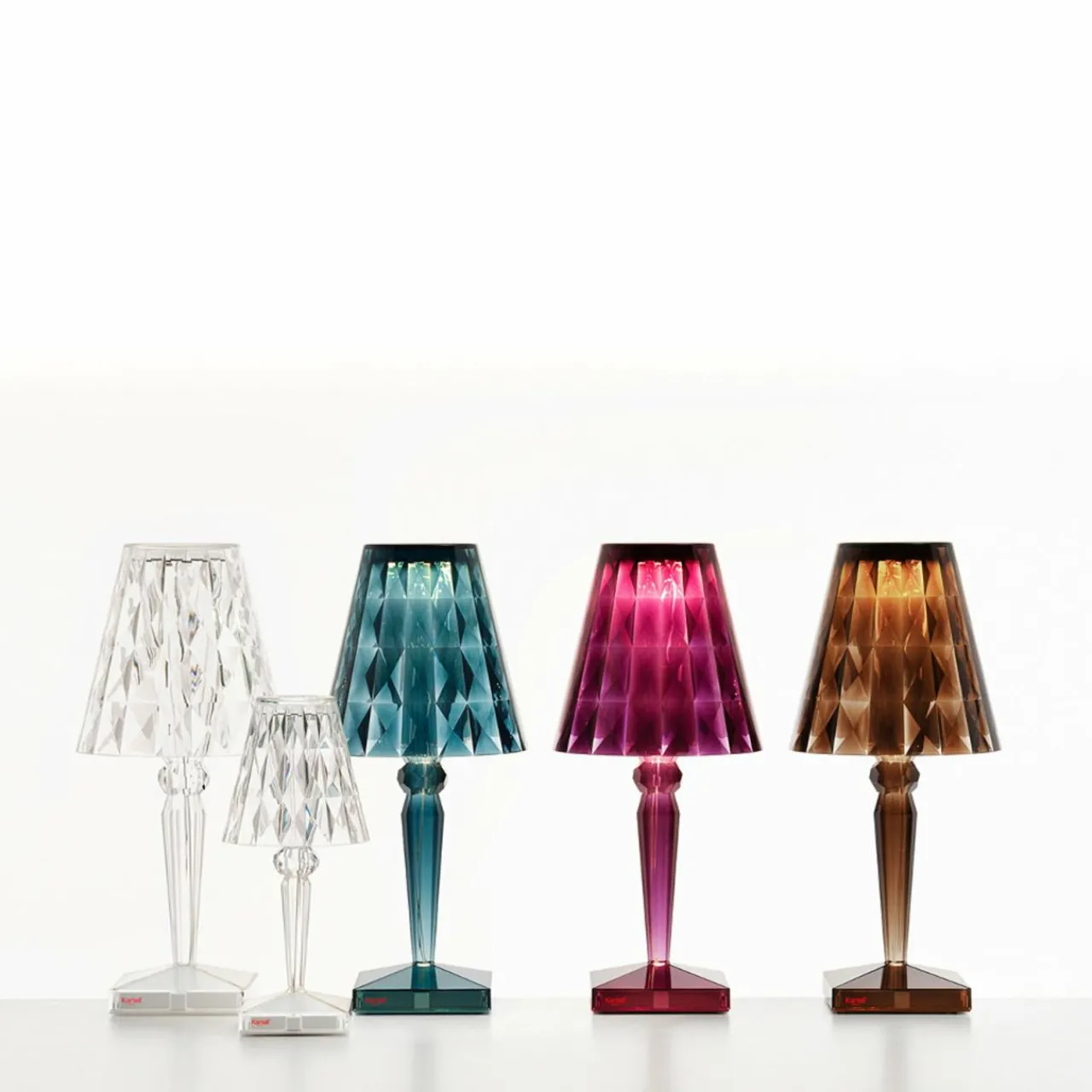 lampe__poser_led_dcorative_battery_transparente_6.webp Kartell Lampe à poser LED décorative Battery, transparente^ Lampes Décoratives