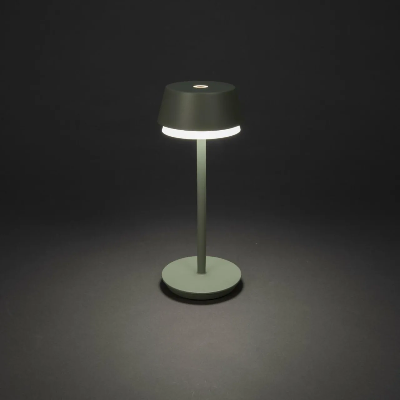 lampe__poser_led_rechargeable_lyon_vertgris_ip_variateur_5.webp Konstsmide Lampe à poser LED rechargeable Lyon, vert/gris, IP54, variateur^ Lampes Décoratives