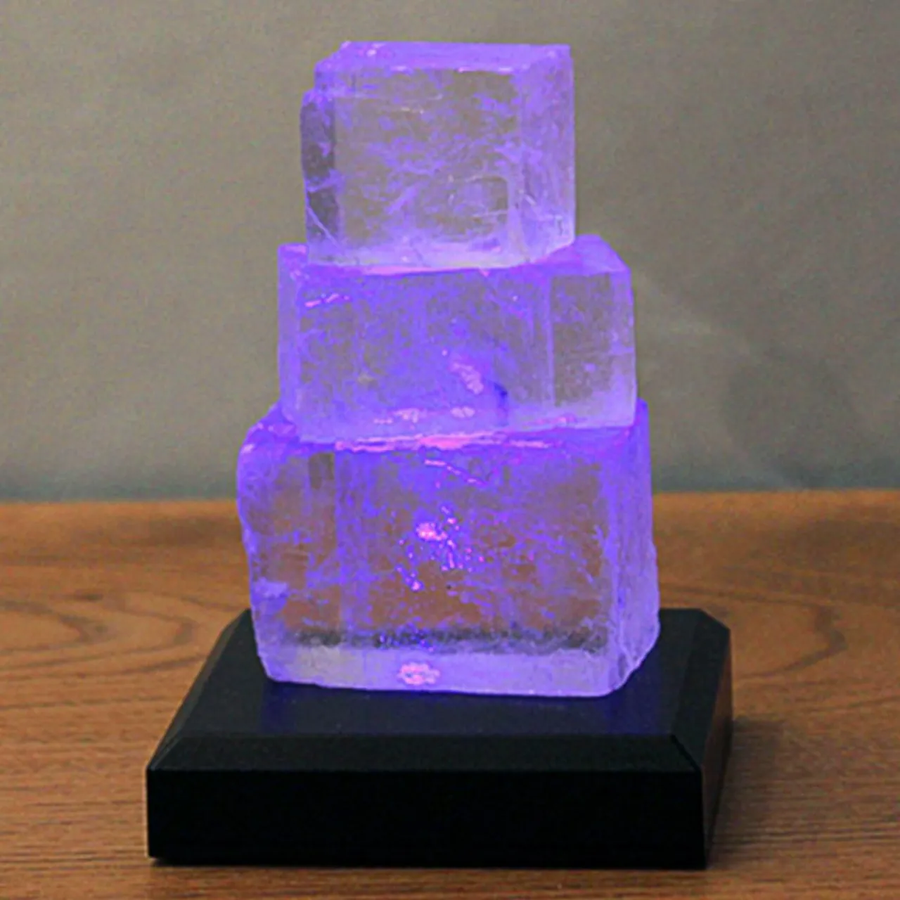 lampe__poser_led_tourhalite__piles_0.webp Wagner Life Lampe à poser LED Tour-Halite à piles^ Lampes Décoratives