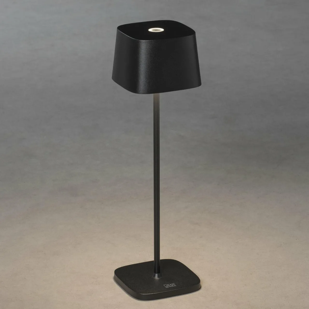 lampe_de_table_led_capri_pour_extrieur_blanche_3.webp Konstsmide Lampe de table LED Capri pour extérieur, blanche^ Lampes Décoratives
