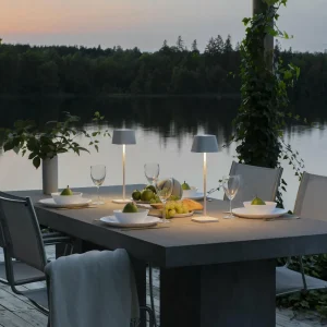 Konstsmide Lampe de table LED Capri pour extérieur, noire^ Lampes Décoratives