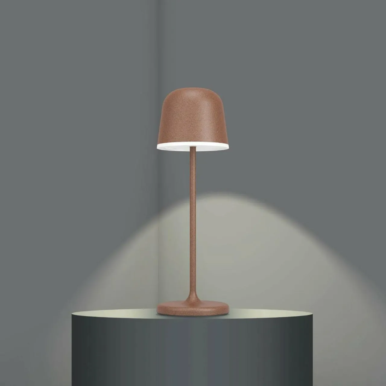 lampe_de_table_led_mannera_batterie_brun_rouille_1.webp EGLO Lampe de table LED Mannera, batterie, brun rouille^ Lampes Décoratives