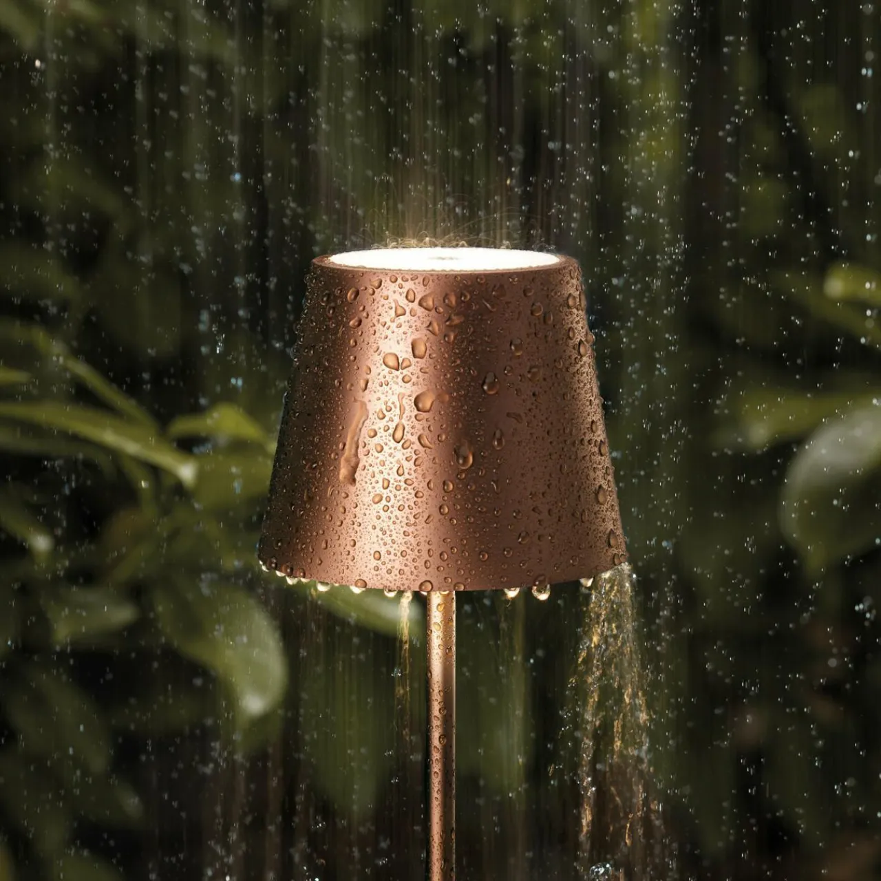 Sigor Lampe de table LED rechargeable Nuindie mini, USB-C, bronze, IP54, variateur^ Lampes Décoratives