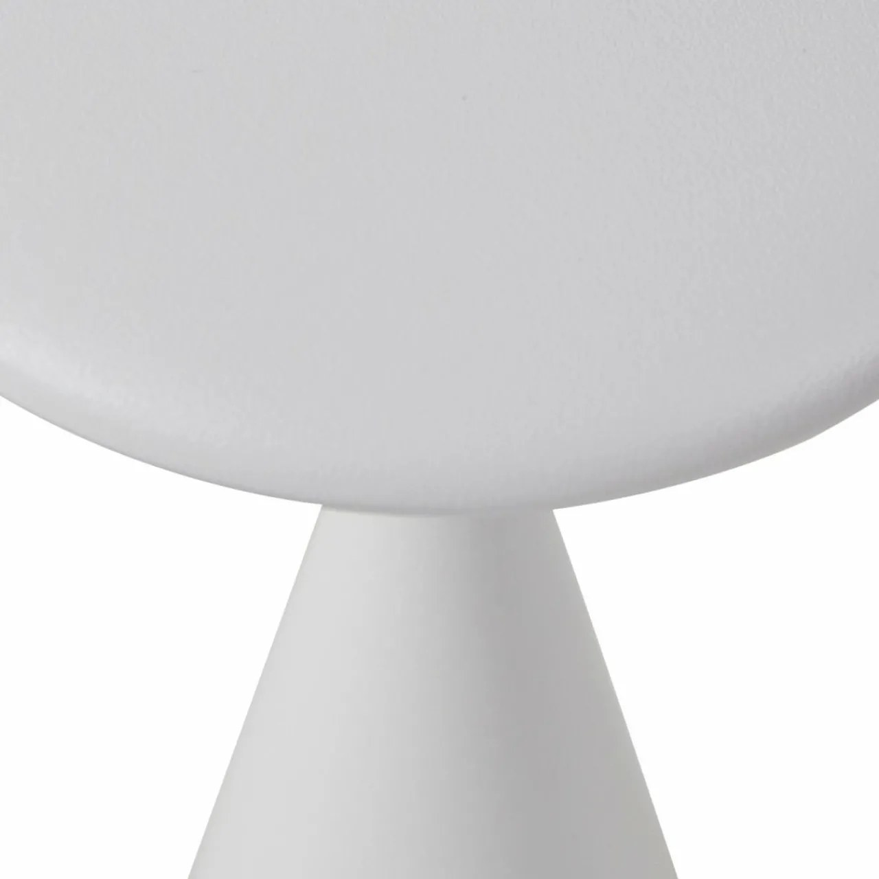 lindby_lampe_de_table_led_rechargeable_evelen_blanc_ip_cct_4.webp Lindby lampe de table LED rechargeable Evelen, blanc, IP54, CCT^ Lampes Décoratives