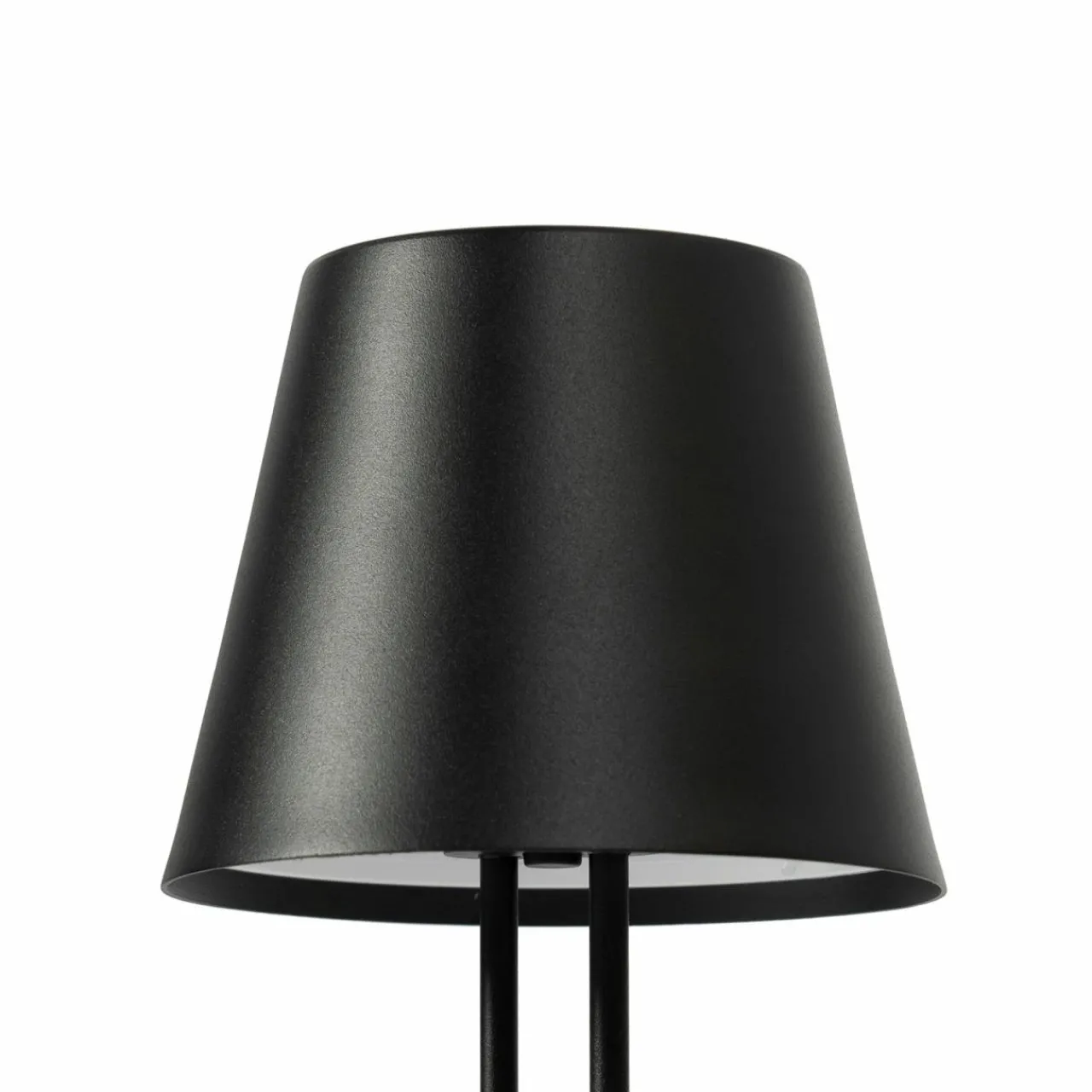 lindby_lampe_de_table_led_rechargeable_janea_twin_noir_mtal_4.webp Lindby lampe de table LED rechargeable Janea TWIN, noir, métal^ Lampes Décoratives