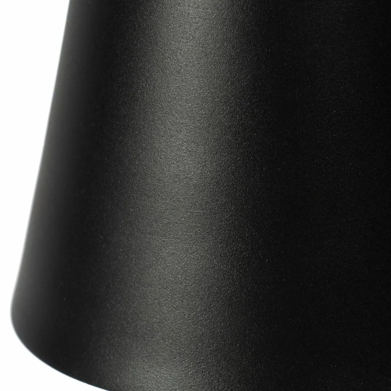 lindby_lampe_de_table_led_rechargeable_janea_twin_noir_mtal_5.webp Lindby lampe de table LED rechargeable Janea TWIN, noir, métal^ Lampes Décoratives