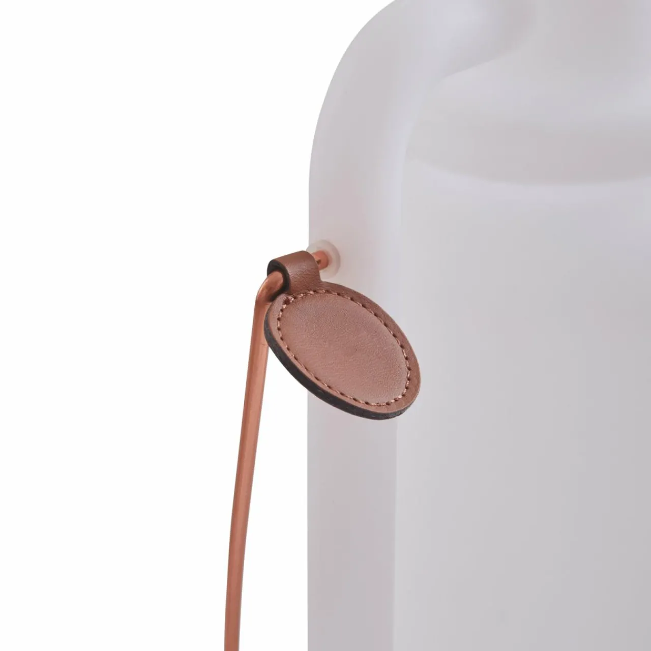 Lindby lampe de table LED rechargeable Nella, blanc, USB, IP44, intensité^ Lampes Décoratives