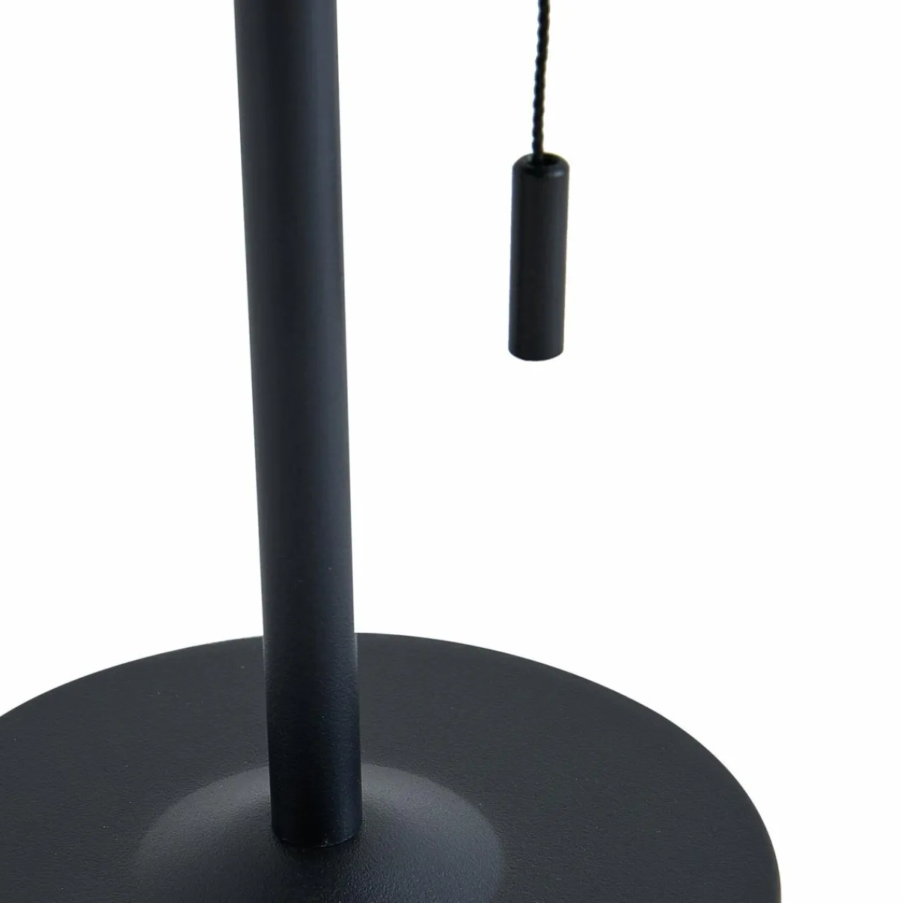 Lindby lampe de table LED solaire Hilario, noir, fer, batterie rechargeable^ Lampes Décoratives