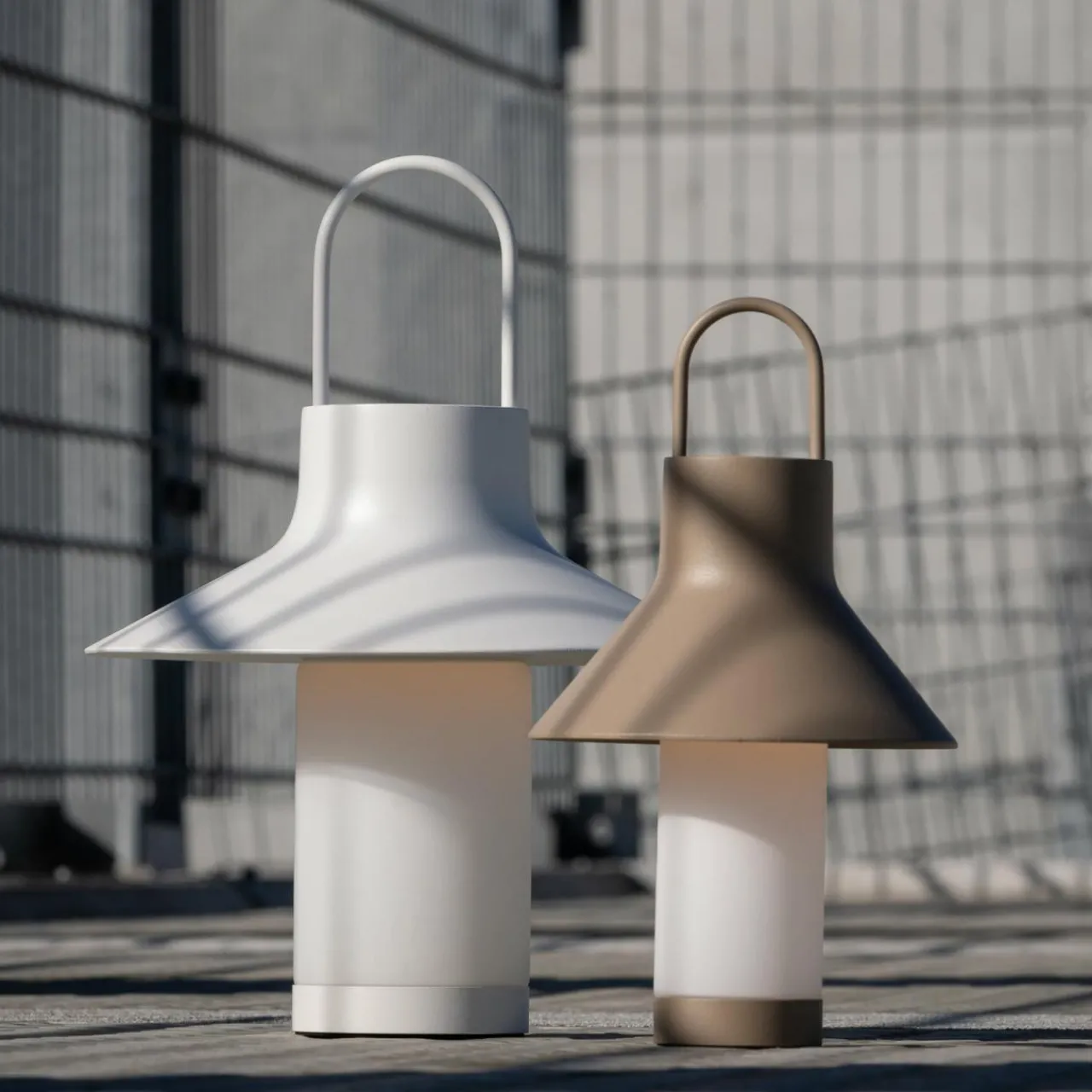 loom_design_lampe__poser_led_rechargeable_shadow_small_beige_ip_3.webp LOOM DESIGN Lampe à poser LED rechargeable Shadow Small, beige, IP65^ Lampes Décoratives