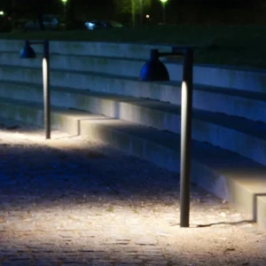 Louis Poulsen Toldbod borne lumineuse, noire^ Bornes Éclairage Extérieur