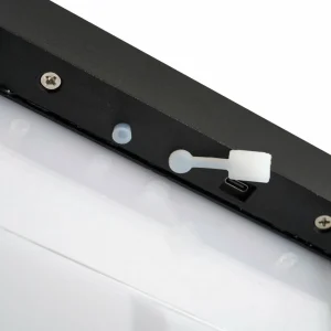 Lucande Lampe de table solaire à LED Tilena, angulaire, noire, intensité^ Lampes Décoratives