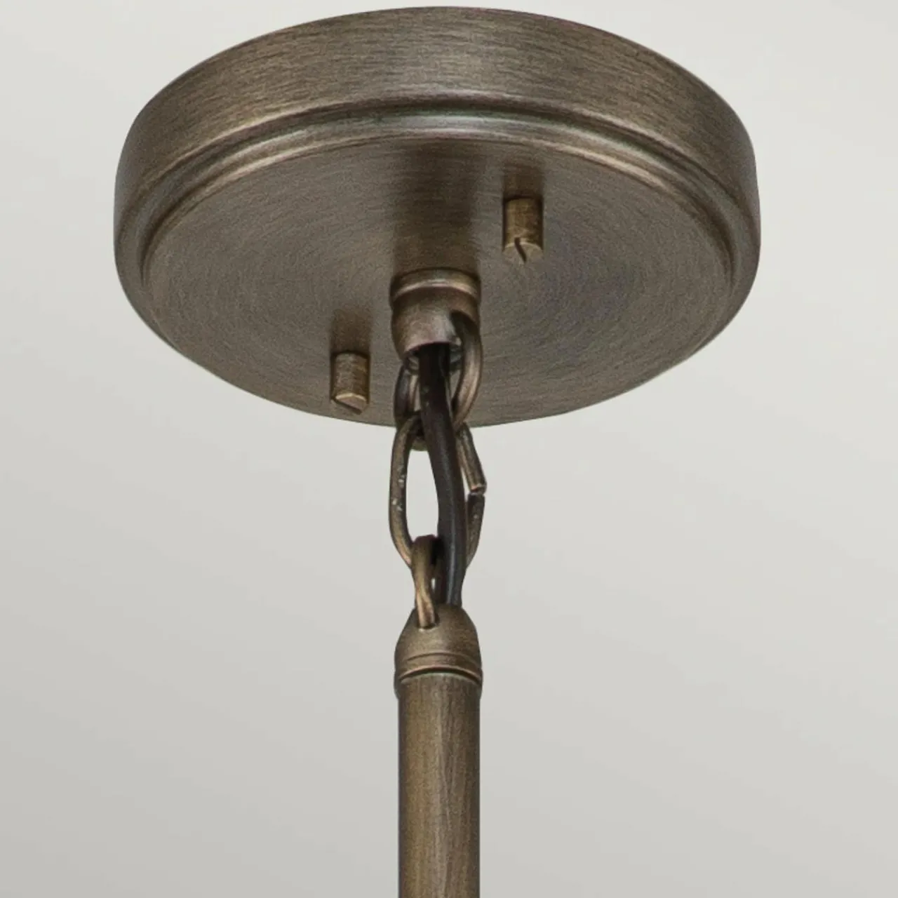 lustre_extrieur_ashlandbay__lampes_bronze_bross_1.webp KICHLER Lustre extérieur Ashlandbay 5 lampes bronze brossé^ Suspensions D'Extérieur