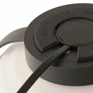 New Works lampe de table LED rechargeable Lantern, blanc, verre, intensité^ Lampes Décoratives