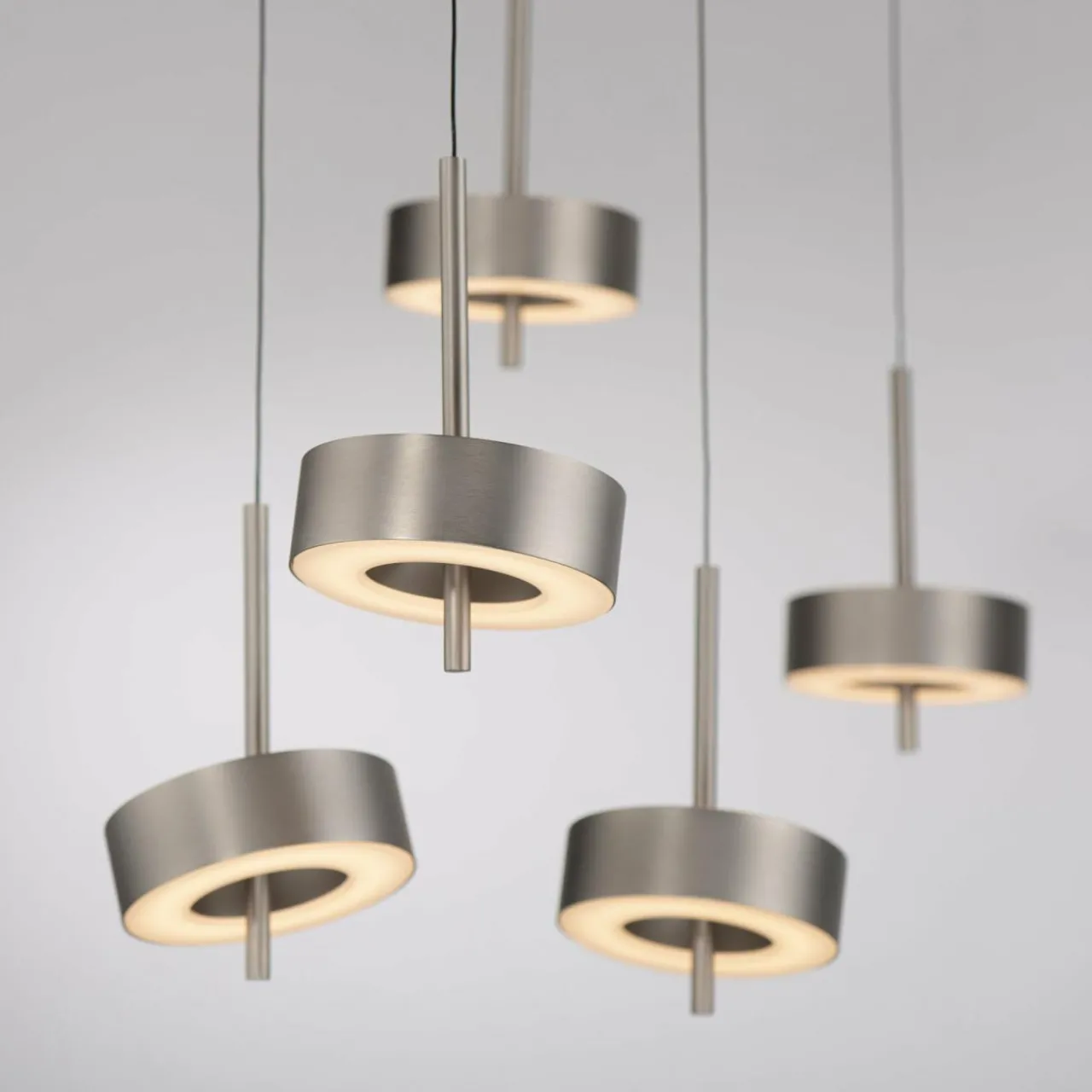 paul_neuhaus_suspension_smart_led_qrotate_aluminium__lampes_3-1.webp Q-Smart-Home Paul Neuhaus Suspension Smart LED Q-Rotate, aluminium 5 lampes^ Suspensions Connectées