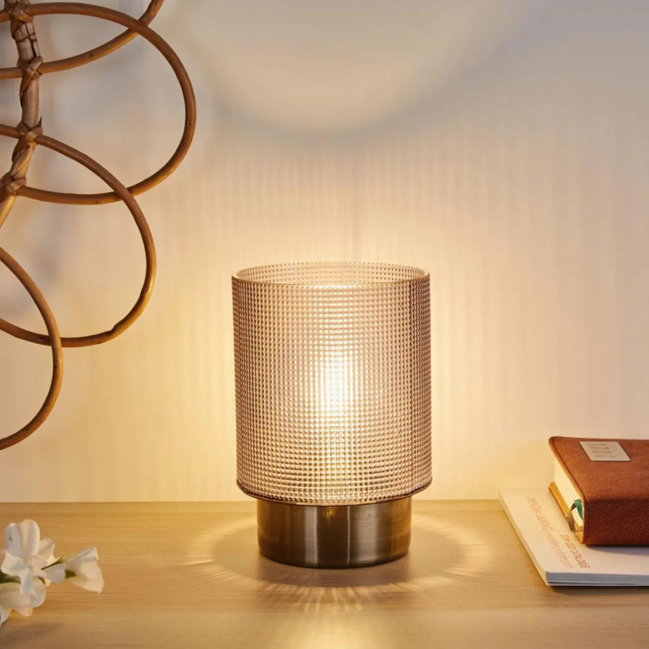 pauleen_pure_glamour_lampe__poser_led_piles_0.webp Pauleen Pure Glamour lampe à poser LED, piles^ Lampes Décoratives