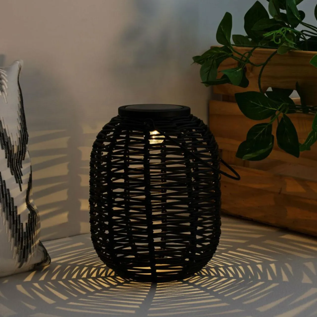 pauleen_sunshine_treasure_lanterne_solaire_led_0.webp Pauleen Sunshine Treasure lanterne solaire LED^ Lampes Décoratives