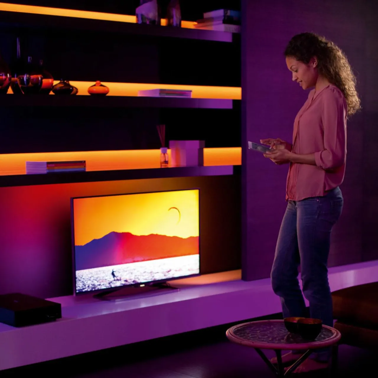 Philips Hue White+Color LightStrip Plus base 2 m^ Lampes Décoratives