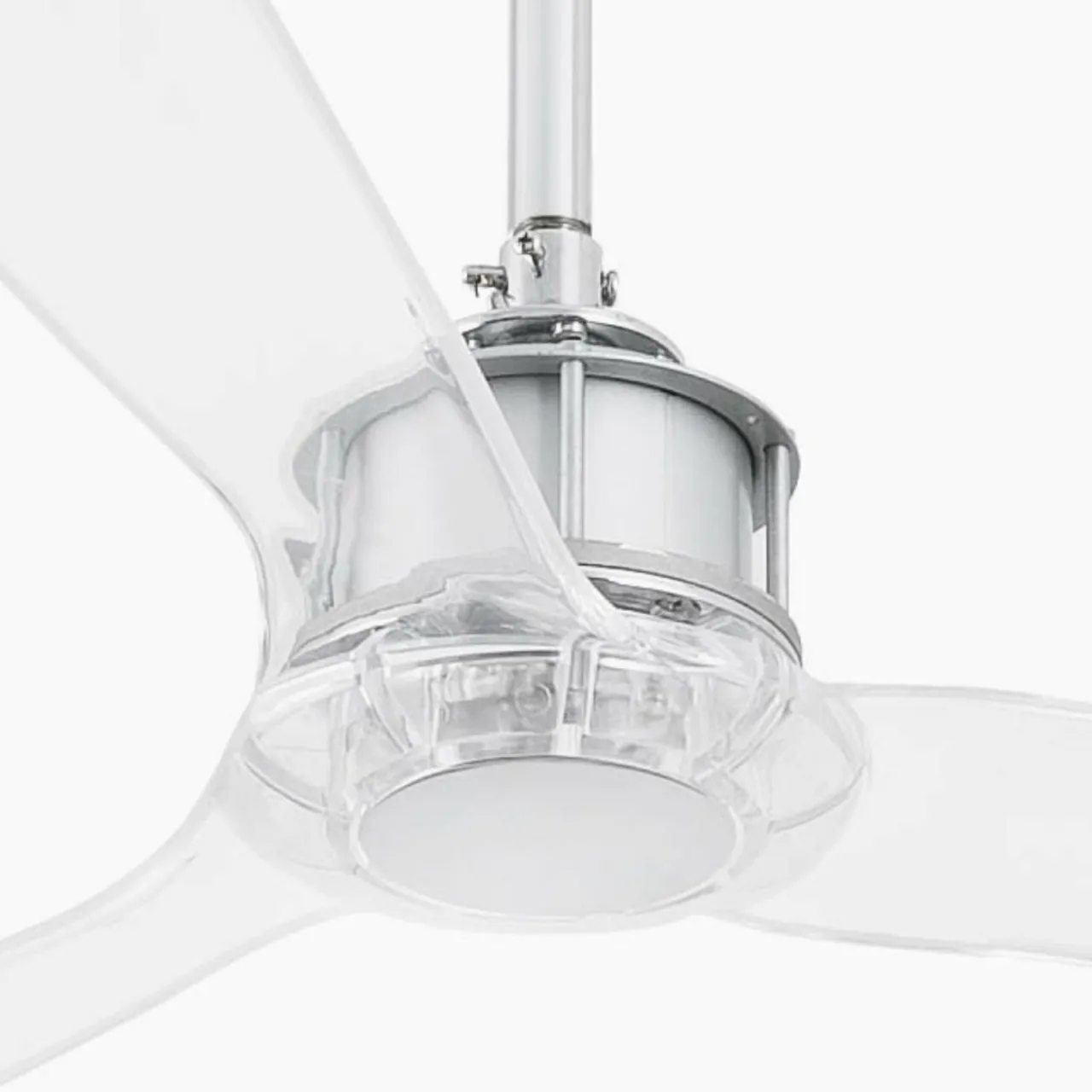 ventilateur_plafond_just_fan_m_chromtransparent_2.webp FARO BARCELONA Ventilateur plafond Just Fan M chromé/transparent^ Ventilateurs